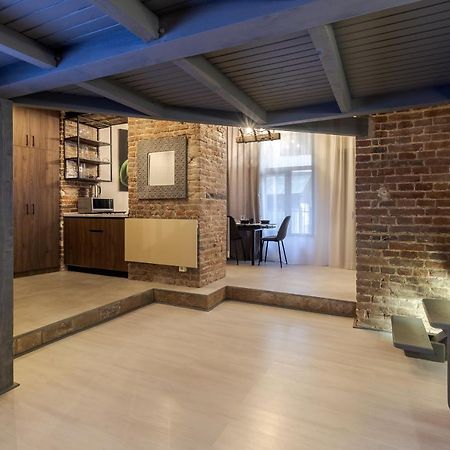 Lesi Apartment With Terrace Leopoli Esterno foto