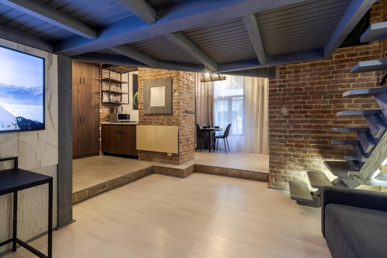 Lesi Apartment With Terrace Leopoli Esterno foto